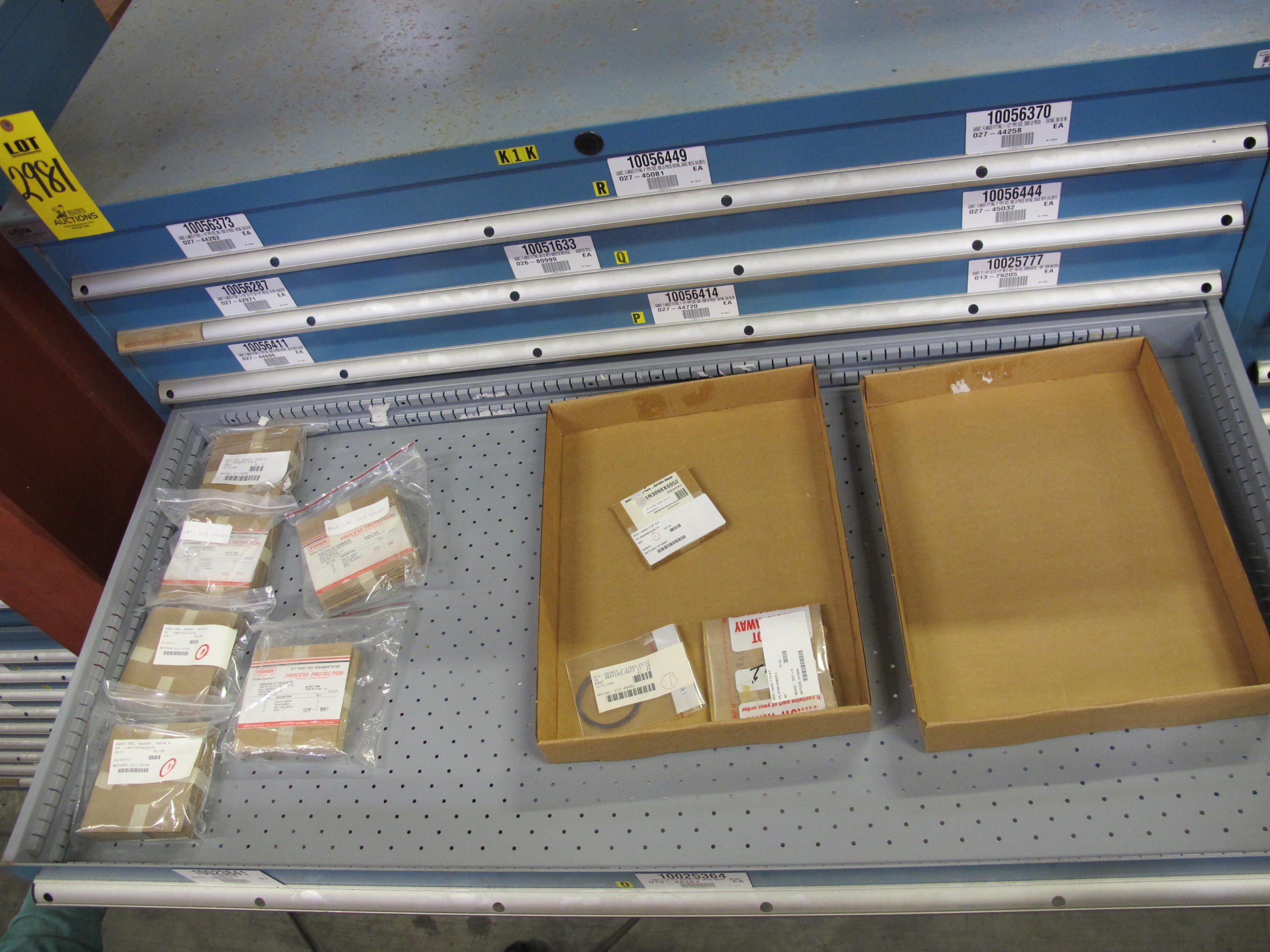 LISTA HEAVY DUTY 9-DRAWER PARTS CABINET W/ CONTENTS (W-50) LOADING & HANDLING FEE $25-